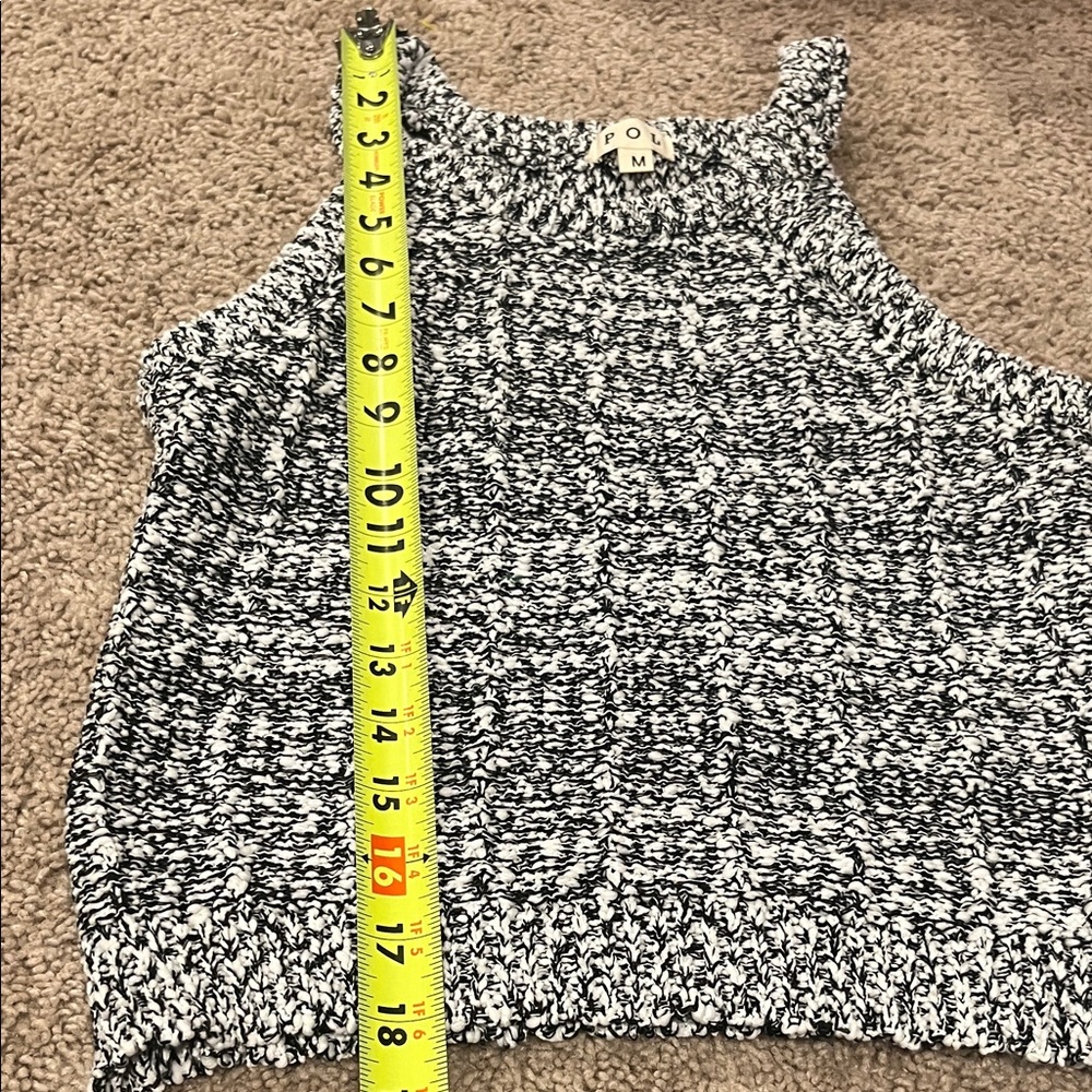POL Halter Neckline Black 2 Tone Knit Sleeveless Top - Picture 9 of 10
